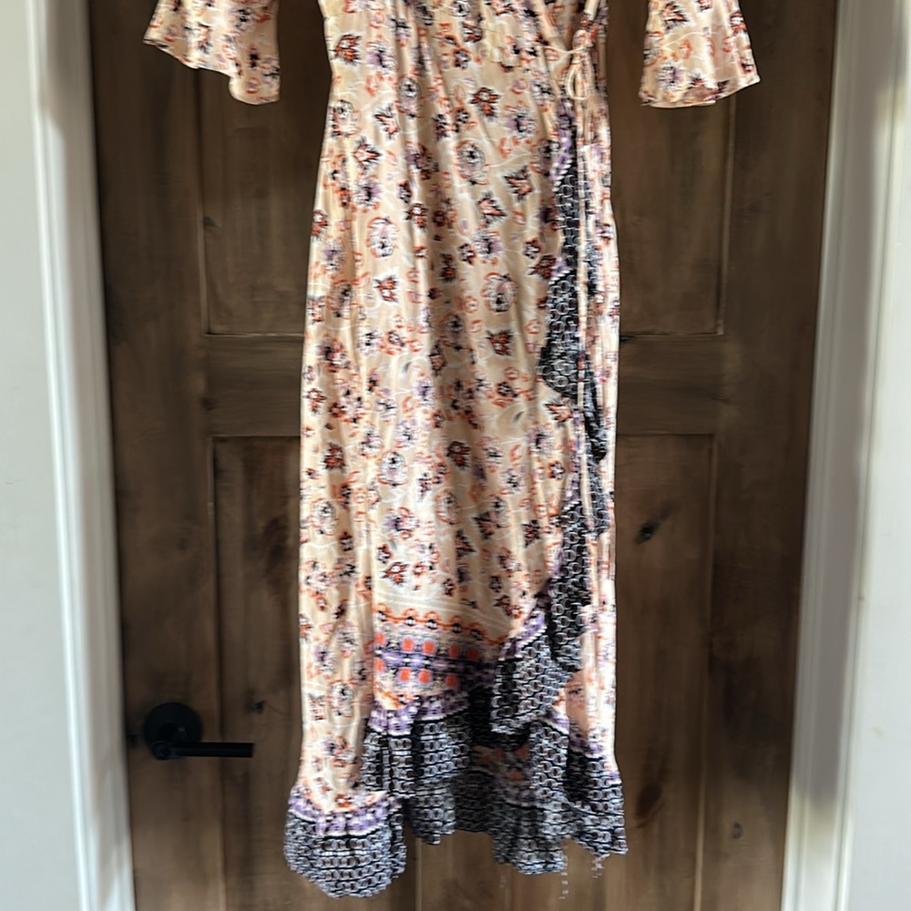 Hayden Floral Wrap Dress with ruffles! - Picture 4 of 16